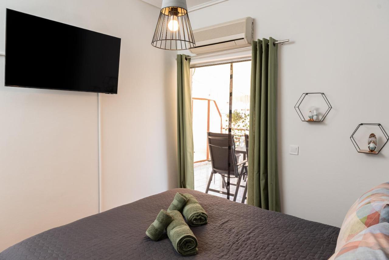 Loutraki Apartment Greek Open House Екстер'єр фото